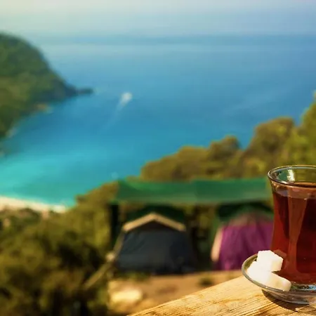 بيت خشبي Fullmoon Camp فاراليا